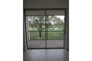 9220 S Hollybrook Lake Dr, Pembroke Pines, FL 33025, Sold 09/30/16