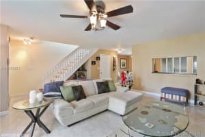 10876 NW 8th St, Pembroke Pines, FL 33026, Sold 04/14/16