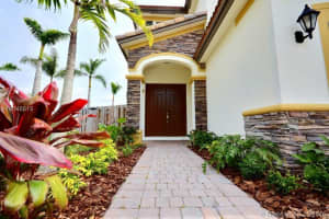 8785 NW 114th Pl, Medley, FL 33178, Sold 10/13/16