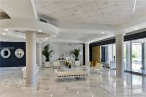 5055 Collins Ave #6a, Miami Beach, FL 33140, Sold 09/07/16