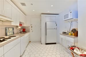 5055 Collins Ave #6a, Miami Beach, FL 33140, Sold 09/07/16