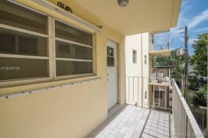 1030 9th St, Miami Beach, FL 33139, Sold 07/29/16