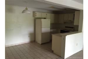 200 Palm Cir W, Pembroke Pines, FL 33025, Sold 08/19/16