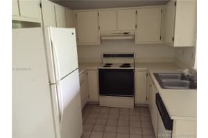 200 Palm Cir W, Pembroke Pines, FL 33025, Sold 08/19/16