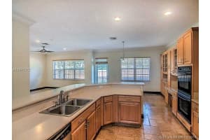 11113 NW 71st Terrace, Doral, FL 33178, Sold 07/15/16