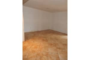 9487 SW 76th St APT M4, Miami, FL 33173, Sold 06/03/16