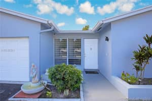 5820 NW 56th Pl, Tamarac, FL 33319, Sold 04/27/16
