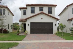 3534 SW 92nd Ave, Pembroke Pines, FL 33025, Sold 06/01/16
