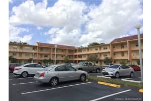 8852 W McNab Rd, Tamarac, FL 33321, Sold 08/12/16