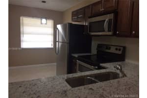 4063 Lakeside Dr, Tamarac, FL 33319, Sold 04/15/16