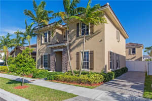 17006 SW 91st Terrace, Miami, FL 33196, Sold 08/26/16