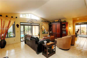 9381 NW 18th Ct, Plantation, FL 33322, Sold 05/18/16