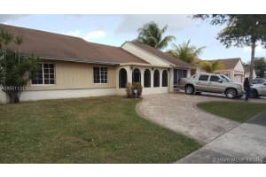9211 S Cypress Cir, Miramar, FL 33025, Sold 08/19/16