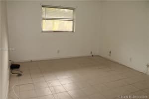 5090 SW 64th Ave, Davie, FL 33314, Sold 06/10/16