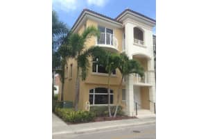 2751 NE 184th Way, Aventura, FL 33160, Sold 04/06/16