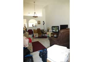 6972 NW 179th St, Hialeah, FL 33015, Sold 09/16/16