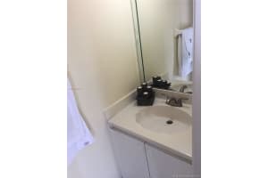 8169 NW 8th St, Miami, FL 33126, Sold 11/08/16