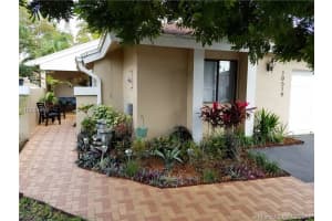 10519 SW 147th Ct, Miami, FL 33196, Sold 05/13/16