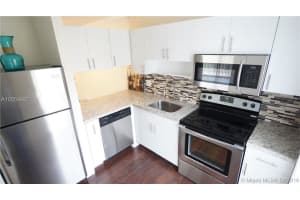 4017 N University Dr, Sunrise, FL 33351, Sold 05/12/16