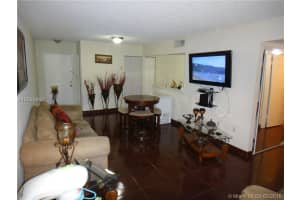 9725 Fontainebleau Blvd A108, Miami, FL 33172, Sold 05/11/16