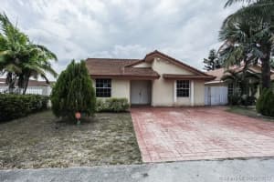 8446 NW 190th Terrace, Hialeah, FL 33015, Sold 07/01/16