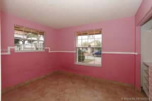 8446 NW 190th Terrace, Hialeah, FL 33015, Sold 07/01/16
