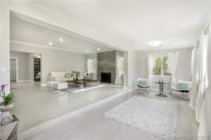 7810 Center Bay Dr, North Bay Village, FL 33141, Sold 06/26/17