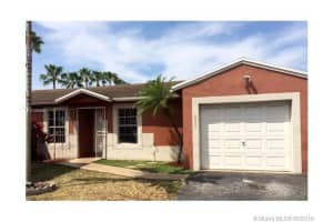 18995 NW 63rd Ct Cir, Hialeah, FL 33015, Sold 09/08/16