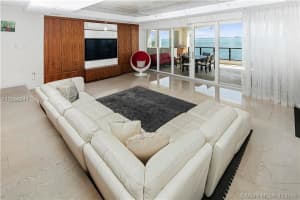 3535 Hiawatha Ave, Miami, FL 33133, Sold 02/03/17