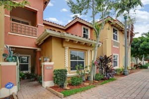 5844 Siena Ln, Hollywood, FL 33021, Sold 06/22/16