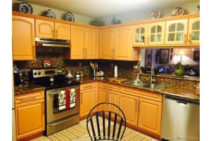 16410 SW 73rd Ln, Miami, FL 33193, Sold 05/04/16