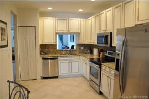 9767 Darlington Pl, Cooper City, FL 33328, Sold 05/17/16