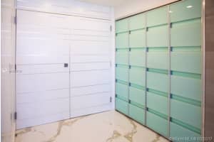 6423 Collins Ave, Miami Beach, FL 33141, Sold 08/09/17
