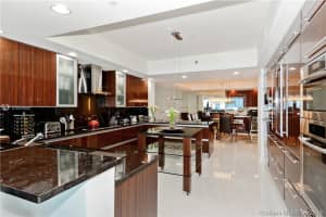 2711 S Ocean Dr, Hollywood, FL 33019, Sold 11/05/18
