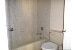 421 NW 107th Ave, Miami, FL 33172, Sold 06/10/16