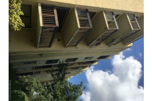 8881 Fontainebleau Blvd, Miami, FL 33172, Sold 06/30/16