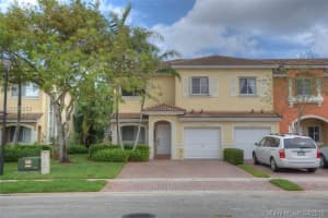 11421 NW 33rd St, Sunrise, FL 33323, Sold 05/25/16