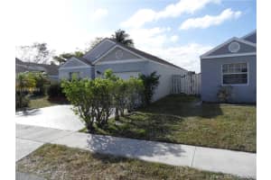 9957 W Elm Ln, Miramar, FL 33025, Sold 05/27/16