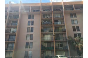 9688 Fontainebleau Blvd, Miami, FL 33172, Sold 05/03/16