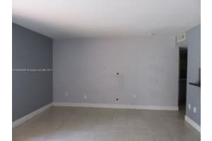 9445 SW 76th St APT U3, Miami, FL 33173, Sold 03/24/17