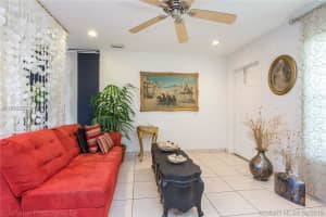 7054 SW 23rd St, Davie, FL 33317, Sold 05/27/16