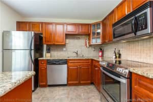 7054 SW 23rd St, Davie, FL 33317, Sold 05/27/16