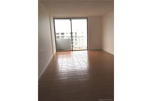 8251 NW 8th St, Miami, FL 33126, Sold 08/03/16