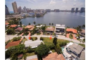 301 186th St, Sunny Isles Beach, FL 33160, Sold 07/25/16
