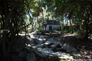 16601 SW 149th Pl, Miami, FL 33187, Sold 05/06/16