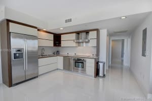 2155 Washington Ct, Miami Beach, FL 33139, Sold 03/06/17