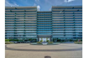 360 Ocean Dr # Lph4s, Key Biscayne, FL 33149, Sold 10/17/16