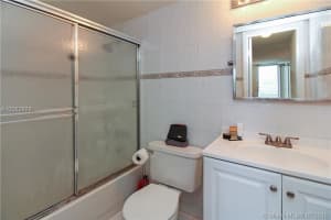 1020 Meridian Ave, Miami Beach, FL 33139, Sold 03/03/17