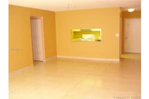 8873 Fontainebleau Blvd, Miami, FL 33172, Sold 07/29/16