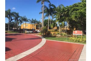 9701 Fontainebleau Blvd C212, Miami, FL 33172, Sold 11/22/16